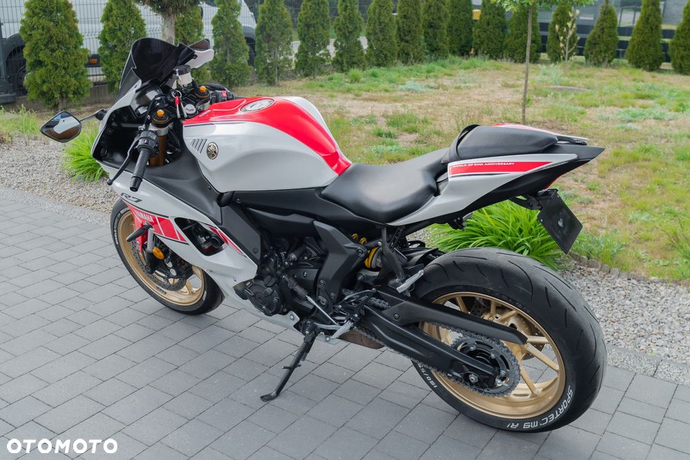 Yamaha R7 - 9