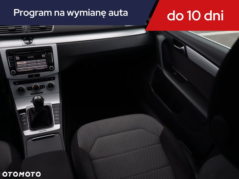Volkswagen Passat Variant - 10
