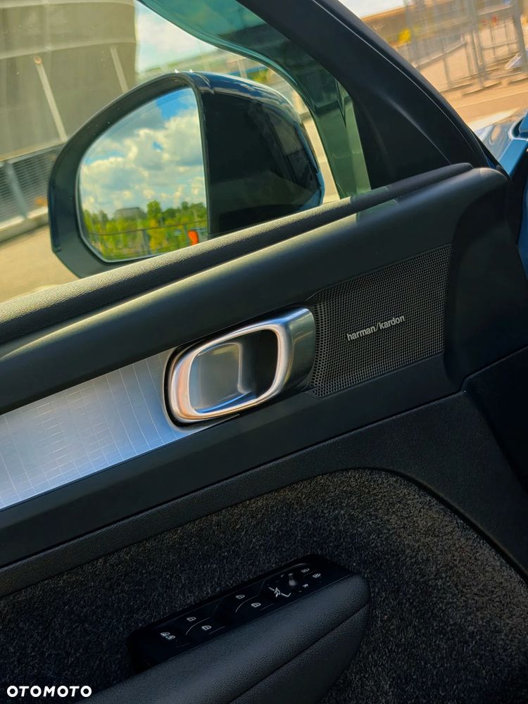 Volvo XC 40 B3 Ultra Dark - 10