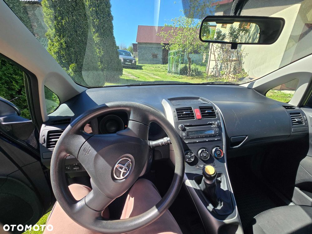Toyota Auris - 5