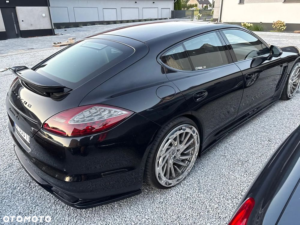 Porsche Panamera 4S - 4