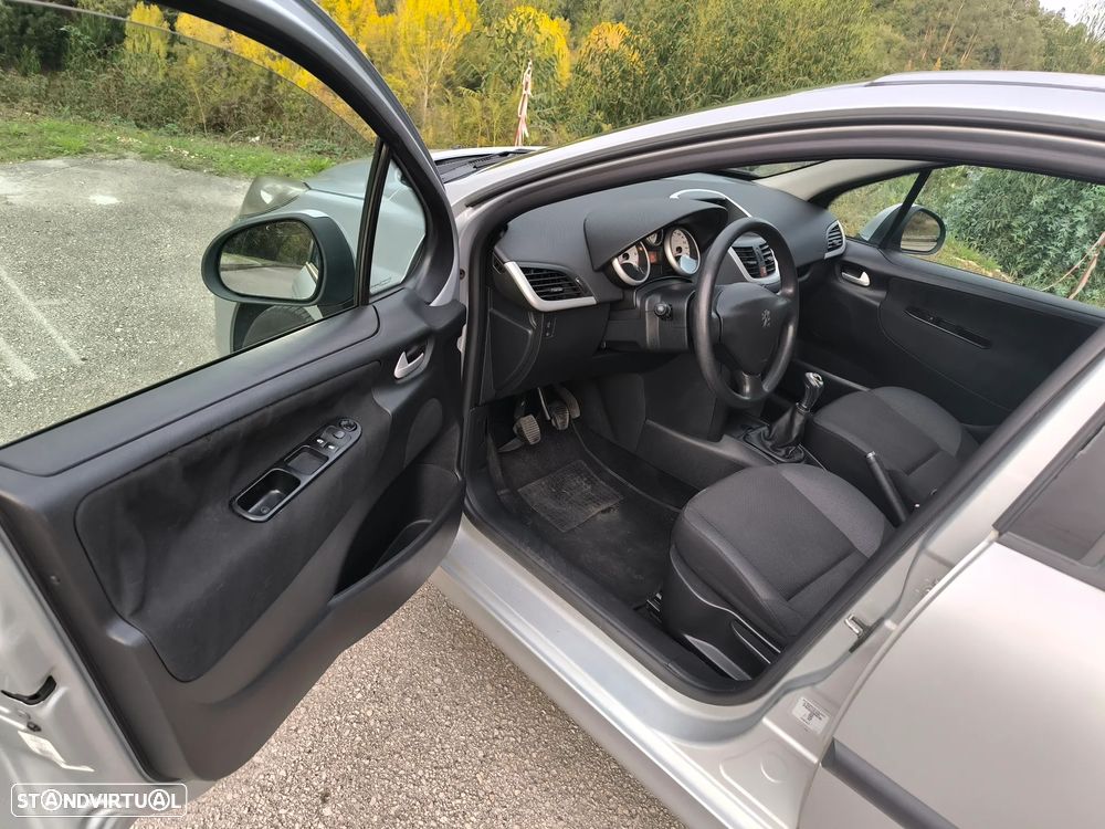 Peugeot 207 1.4 16V Active - 7