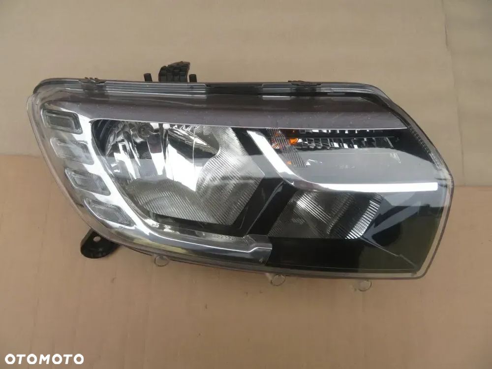 REFLEKTOR PRAWY DACIA LOGAN II LIFT LED 17R- 260108435R KRAKÓW - 3
