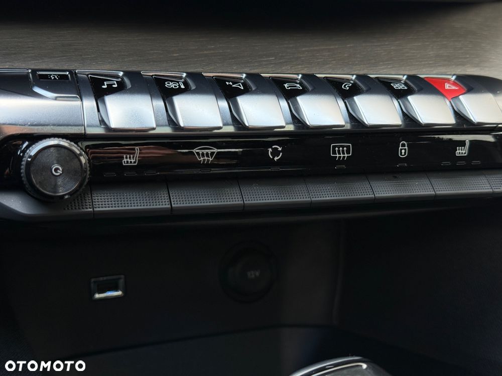 Peugeot 3008 BlueHDi 180 Stop & Start EAT8 GT - 19