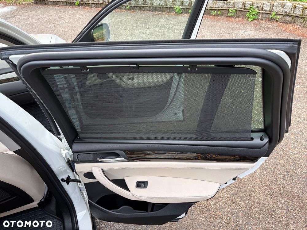 BMW X3 28i xDrive - 15