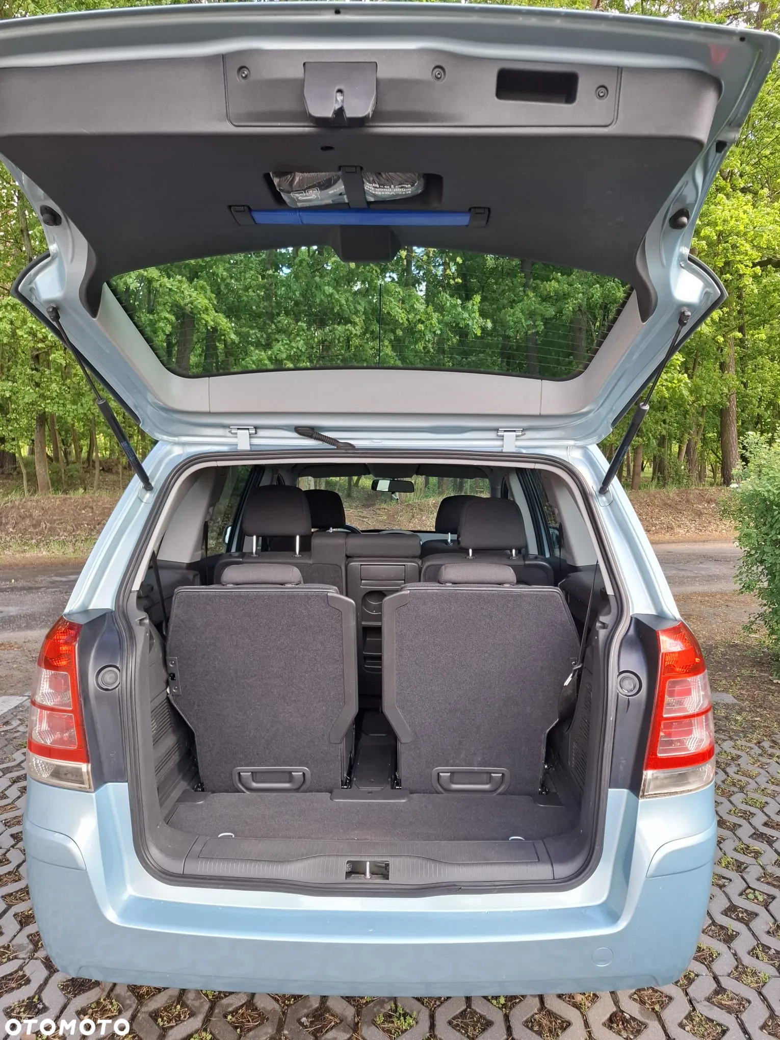 Opel Zafira 1.6 - 16