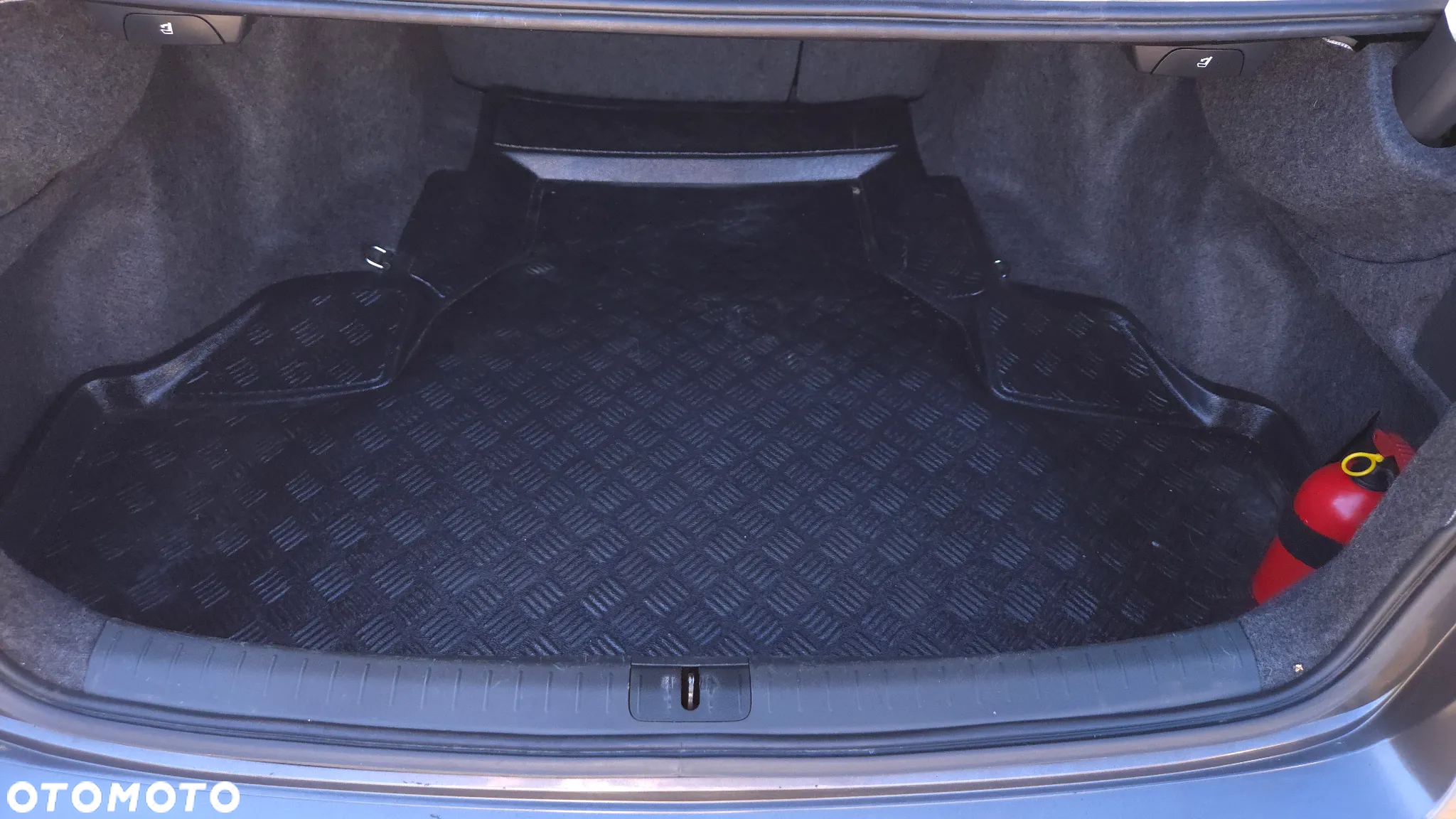 Honda Accord 2.0 Executive - 11