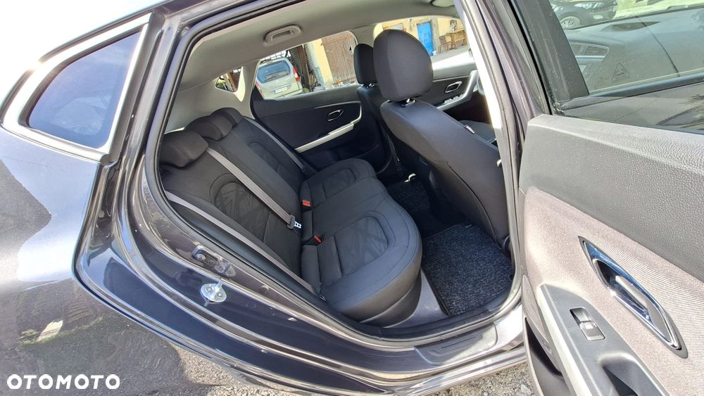 Kia Ceed 1.4 CVVT Dream-Team Edition - 15