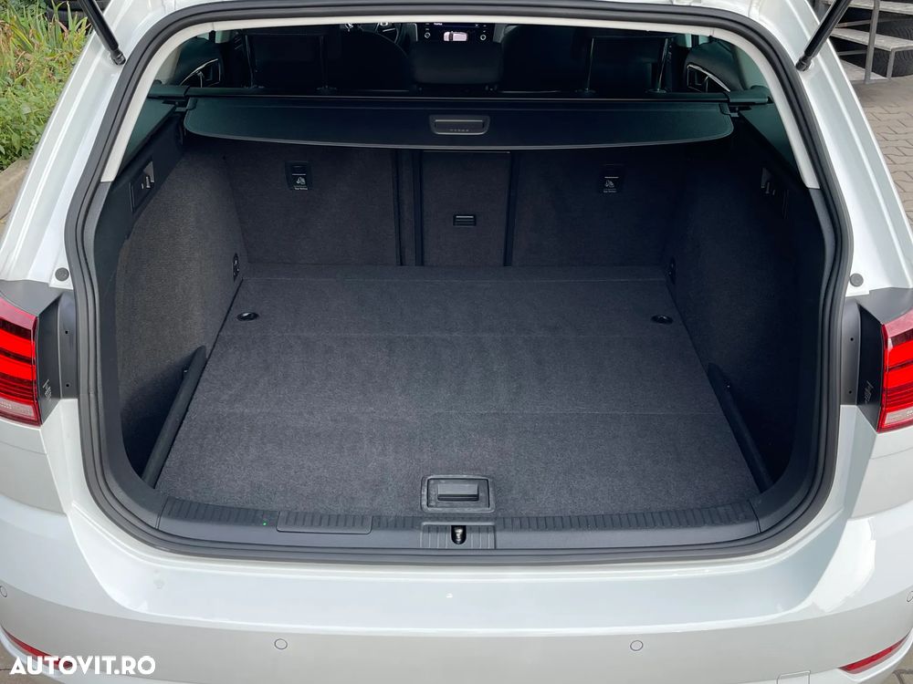 Volkswagen Golf Variant 1.6 TDI SCR Join - 38