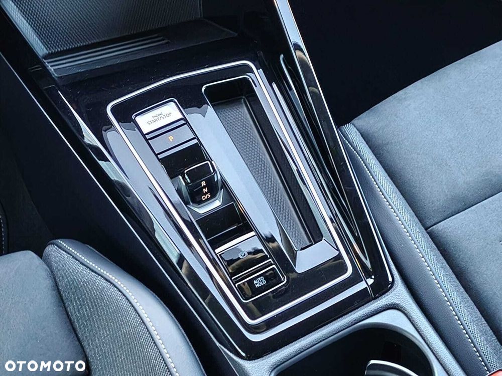 Volkswagen Golf Variant 1.5 eTSI mHEV Style DSG - 27