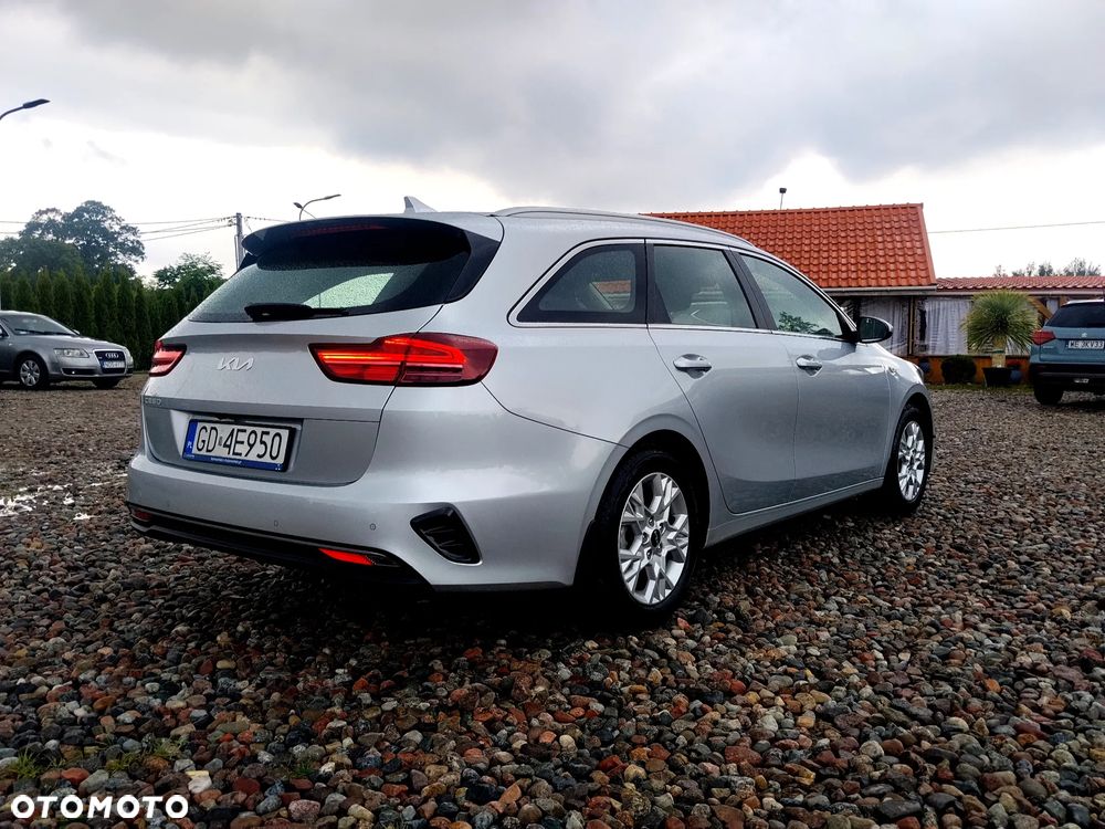 Kia Ceed - 8