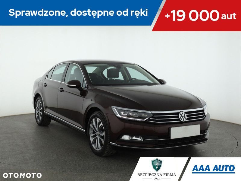 Volkswagen Passat - 2