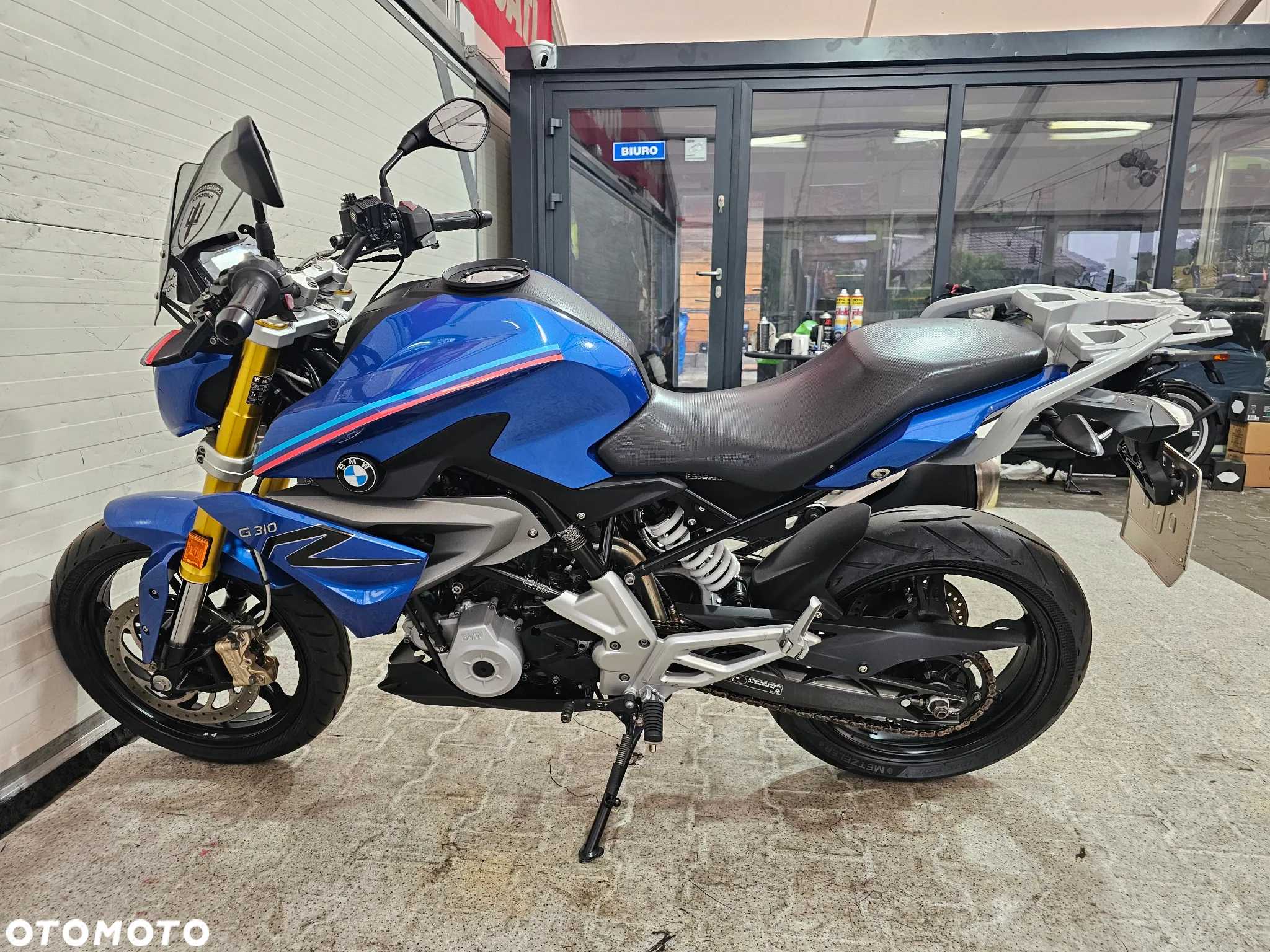 BMW G - 19