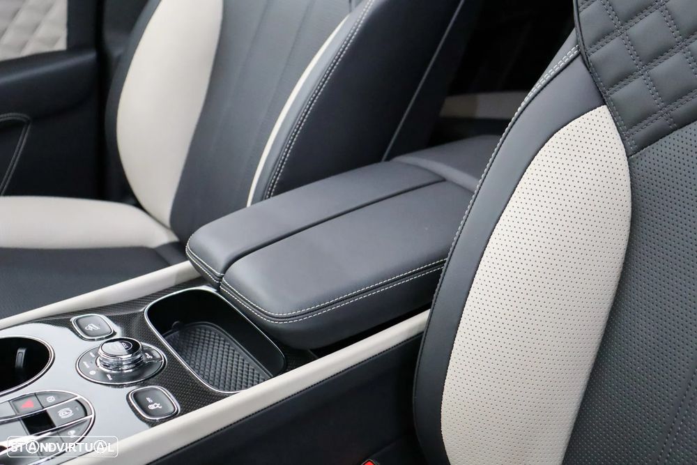 Bentley Bentayga V8 S - 42