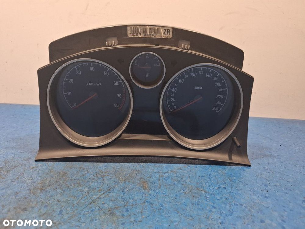 OPEL ASTRA H 1.6B LICZNIK 13225978 - 3