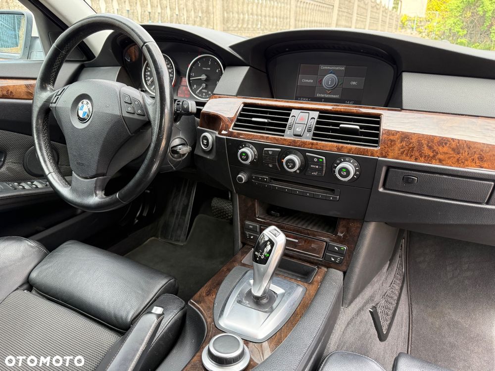 BMW Seria 5 530d - 35