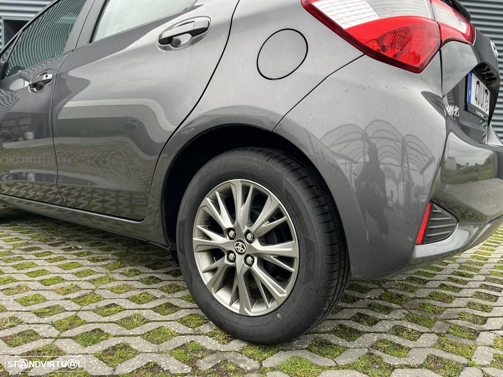 Toyota Yaris 1.0 VVT-i Comfort+P.Style - 24