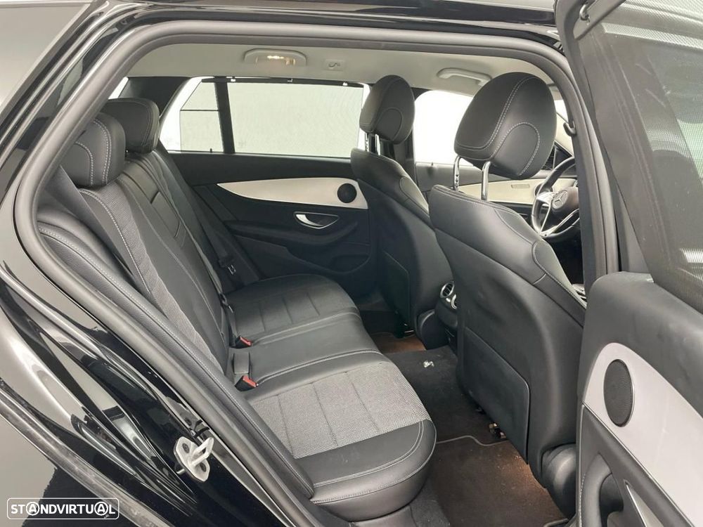 Mercedes-Benz E 300 de 4Matic 9G-TRONIC Avantgarde - 6