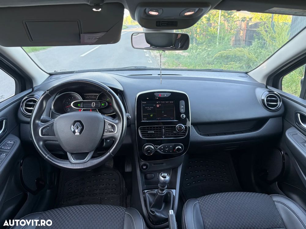 Renault Clio - 6
