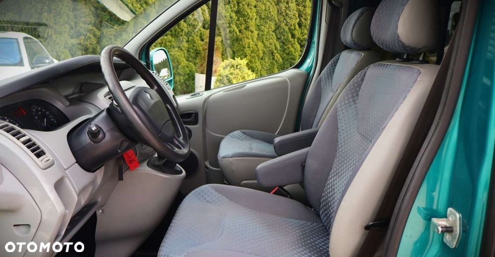 Renault Trafic - 14