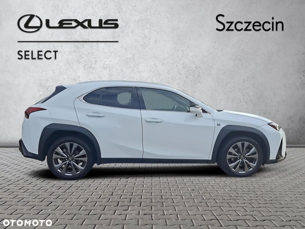Lexus UX 300h F Sport Design - 6