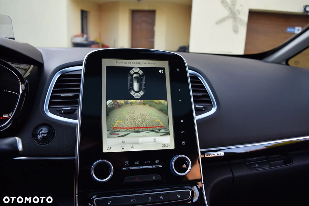 Renault Espace 1.6 dCi Energy Initiale Paris EDC - 17