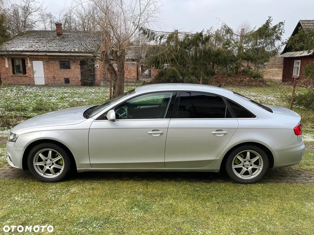 Audi A4 Limousine - 2