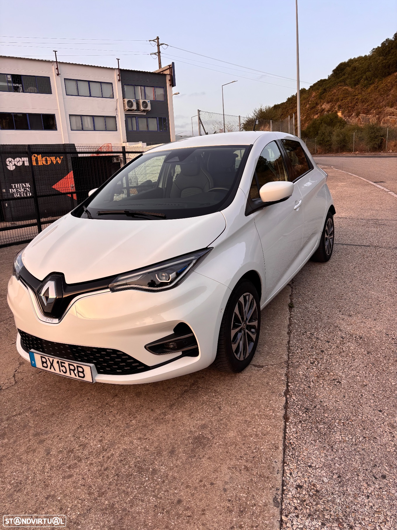 Renault Zoe (c/ Bateria) EV50 135hp Techno - 3