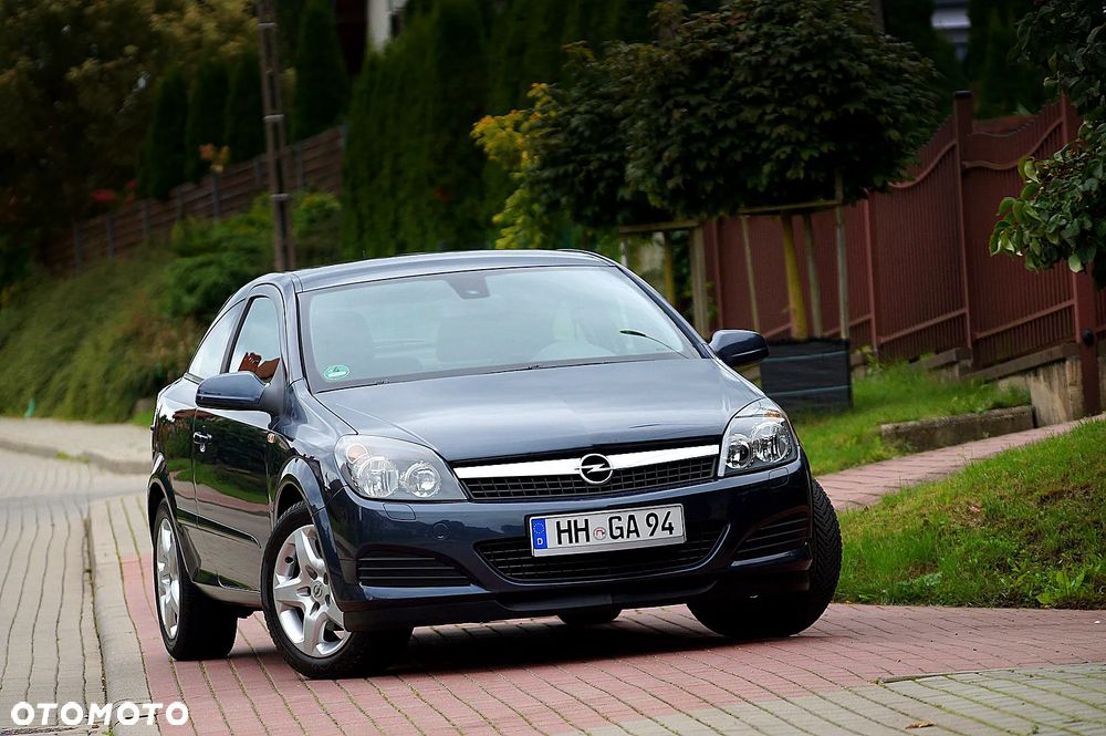 Opel Astra GTC 1.4 Edition - 2