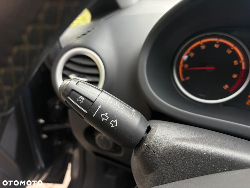Opel Corsa 1.4 16V Edition mit TomTom GO - 24