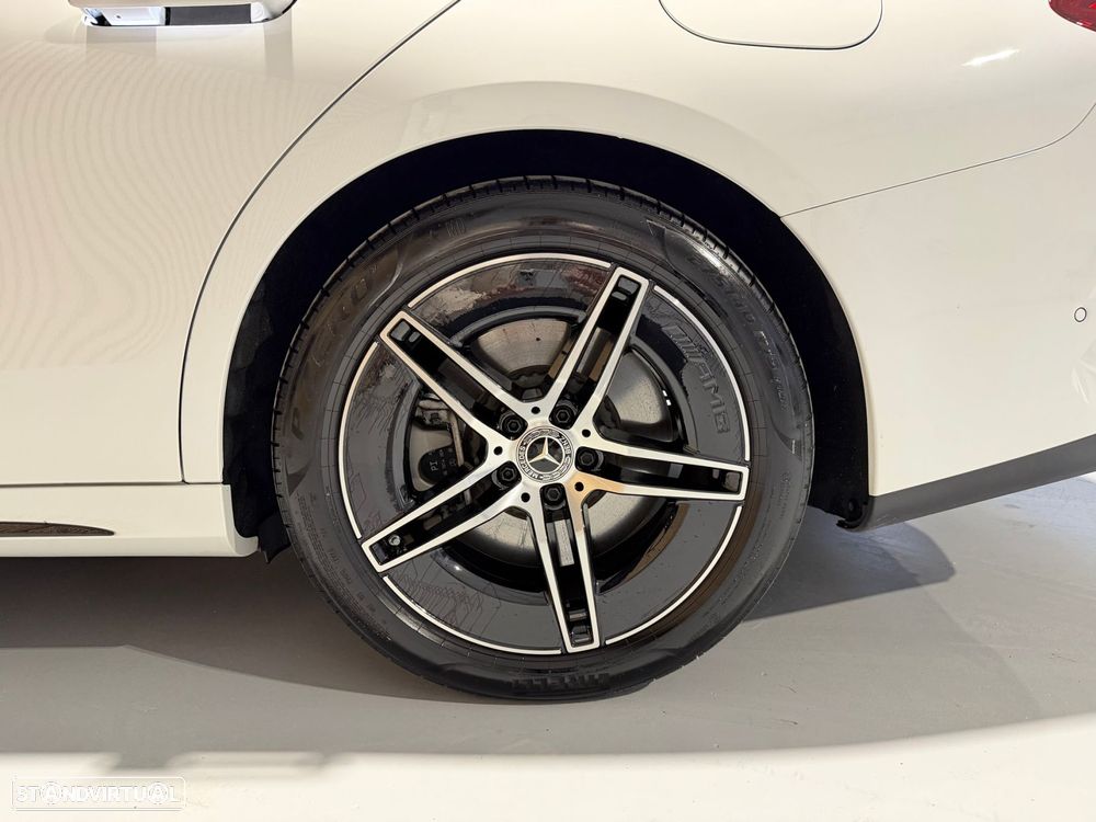 Mercedes-Benz E 300 de - 29