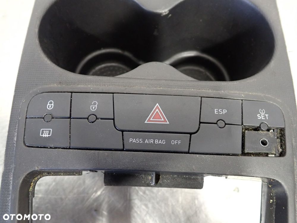 RAMKA WYBIERAKA BIEGÓW SEAT IBIZA IV  6J0858331 - 4