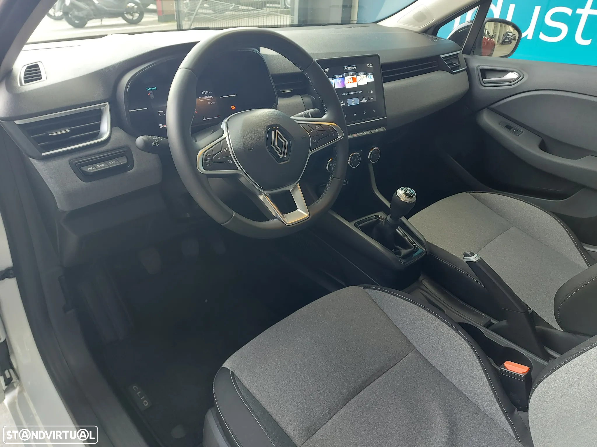 Renault Clio 1.0 TCe Evolution - 9