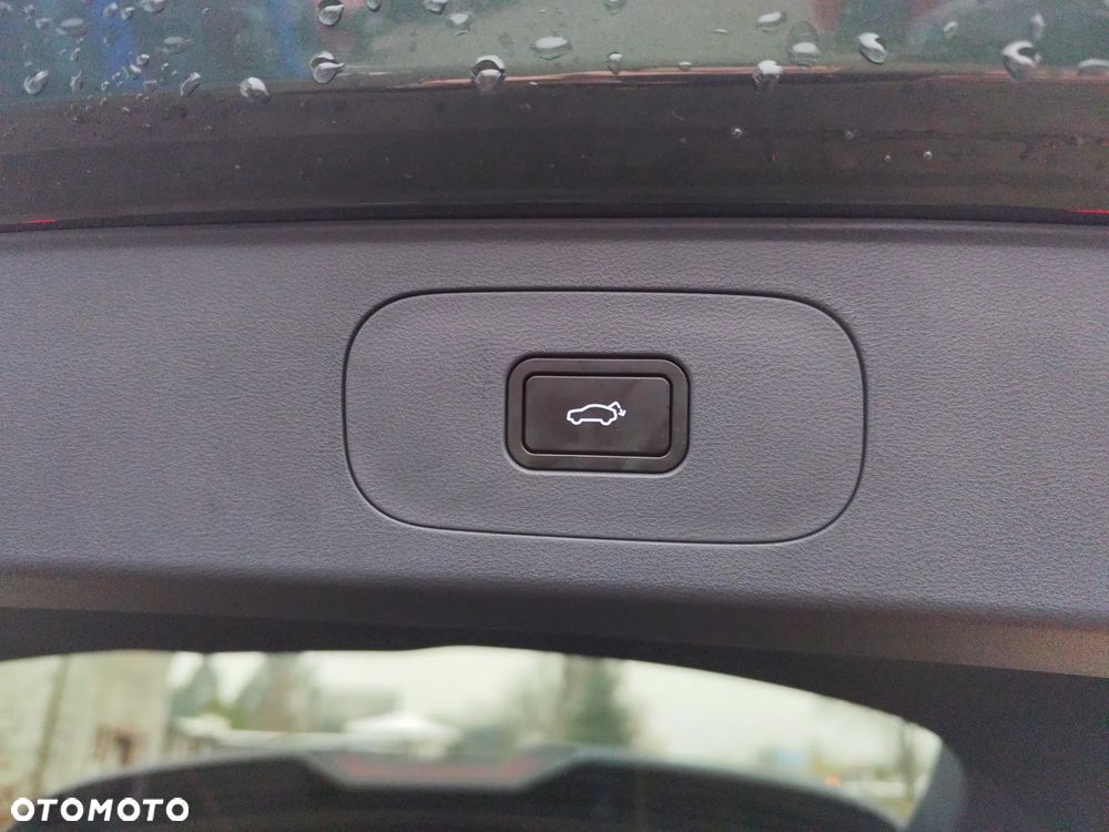 Geely Starray EM-i 1.5 PHEV Max - 32