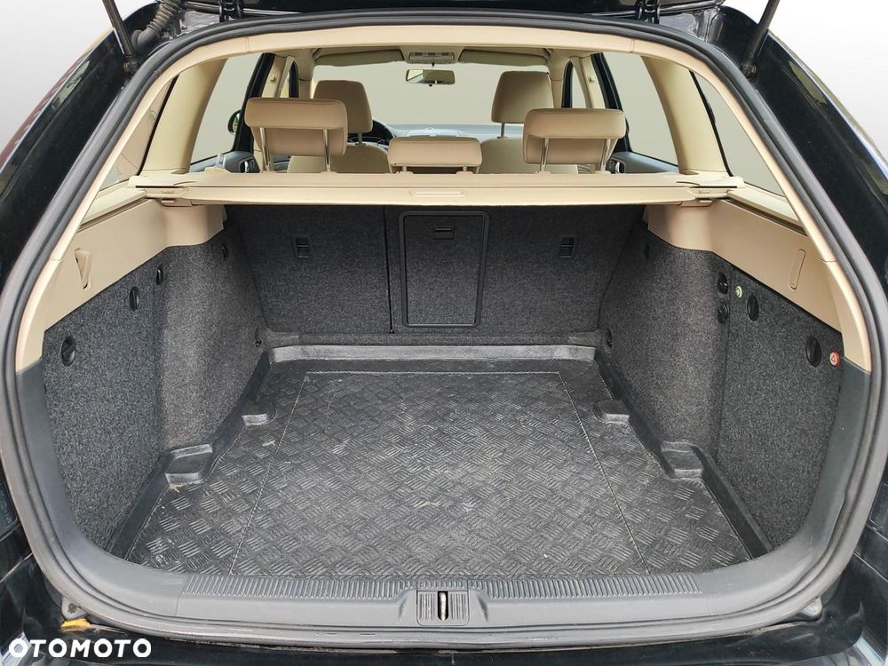 Skoda Octavia 2.0 TDI DPF Elegance - 22