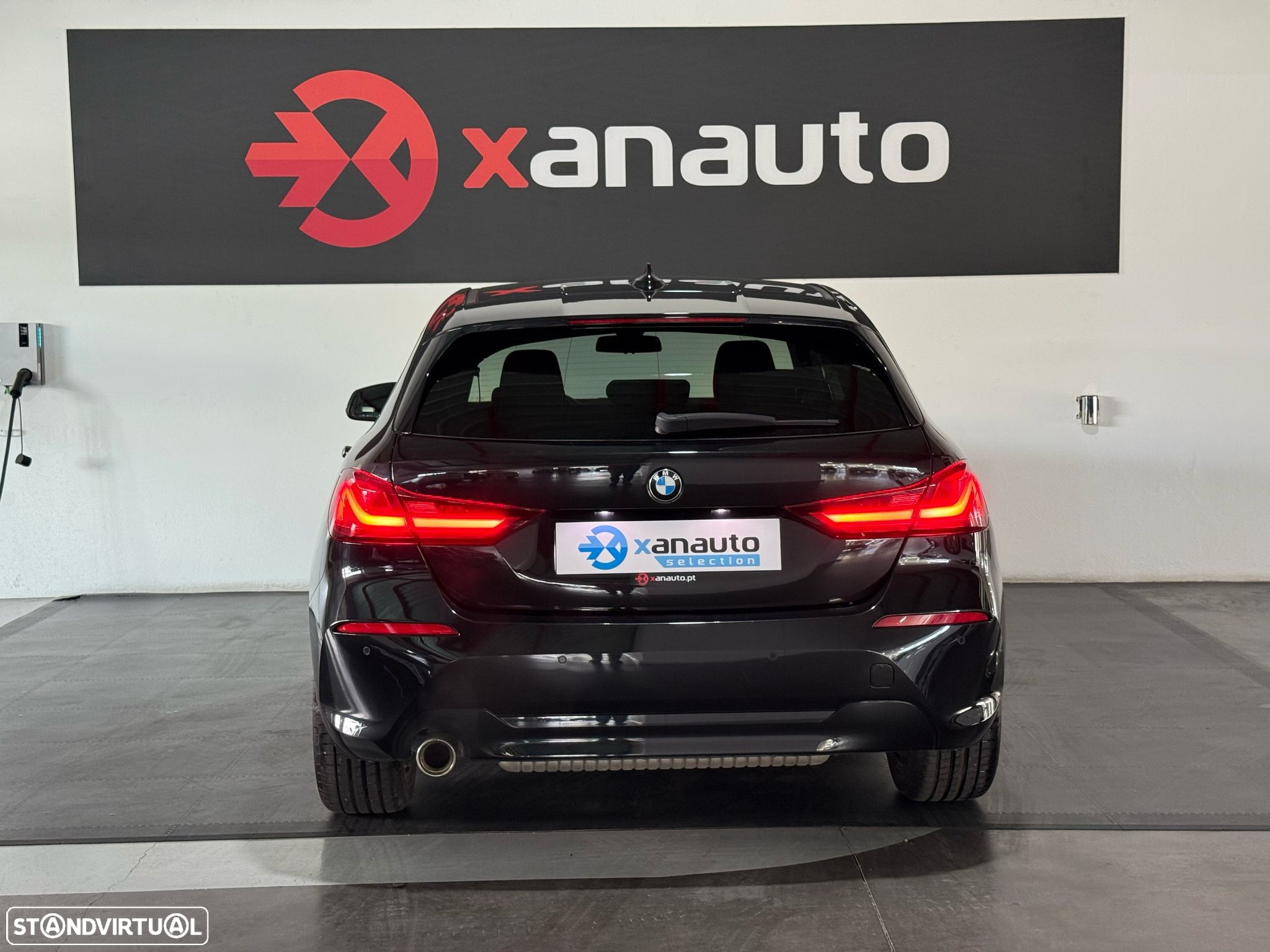 BMW 116 i Line Luxury - 4