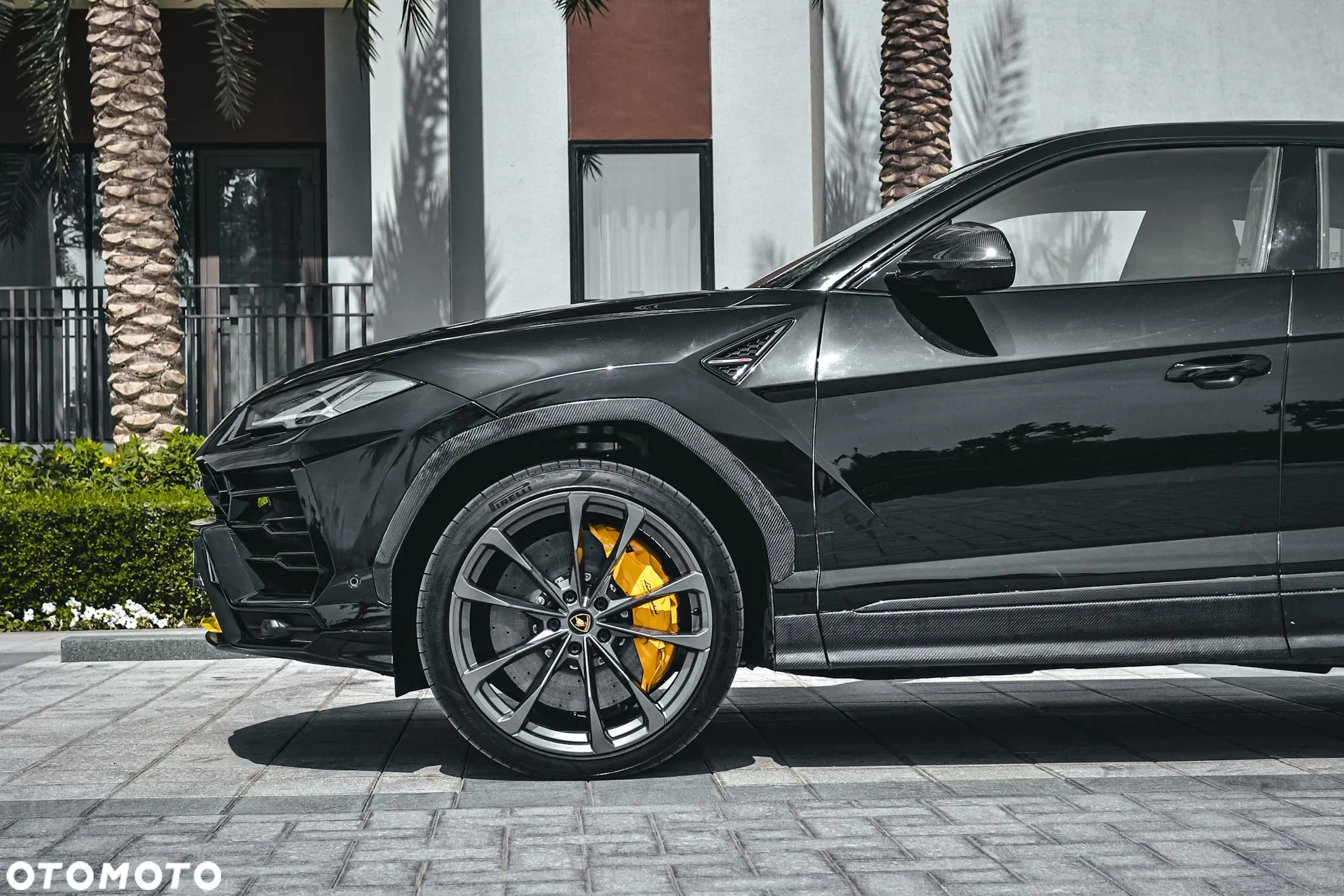 Lamborghini Urus Standard - 14