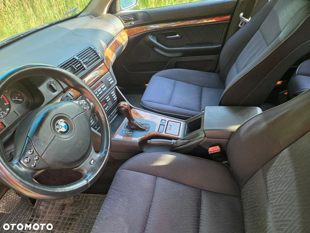 BMW Seria 5 - 8