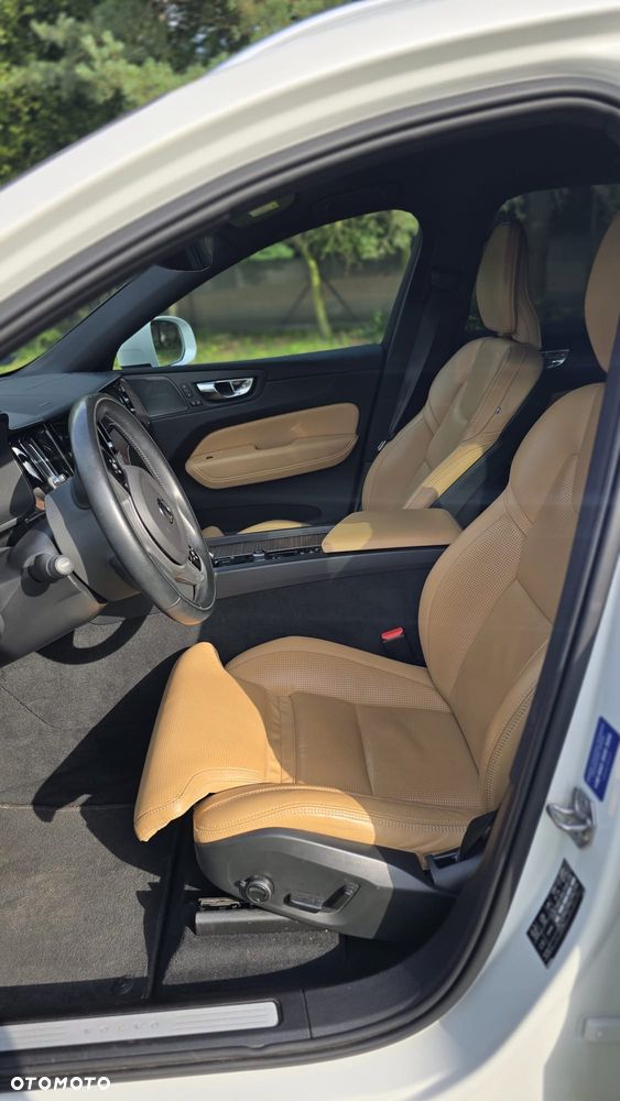 Volvo XC 60 B4 D Inscription - 15
