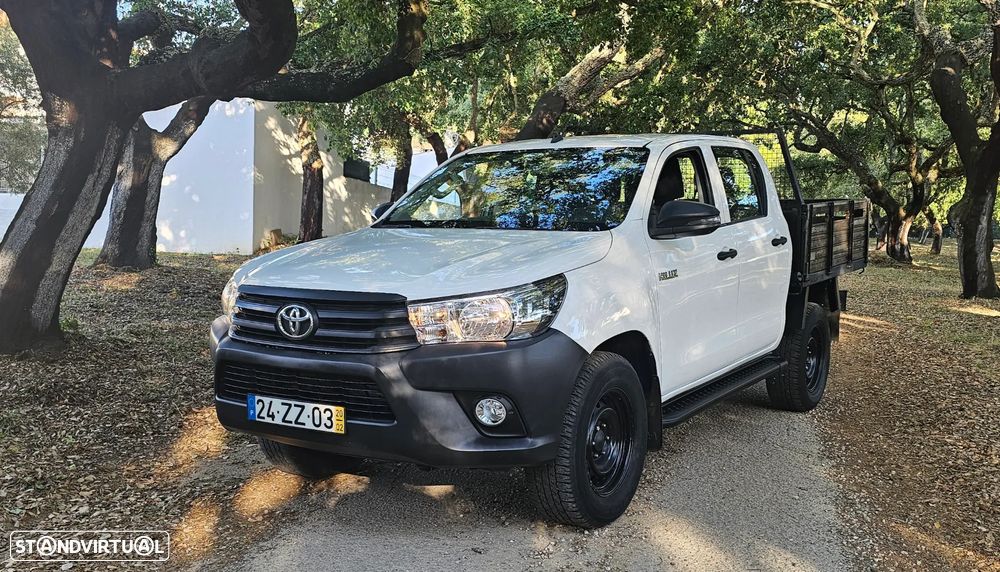 Toyota Hilux 2.4 D-4D 4WD CD CM - 1