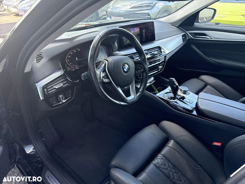 BMW Seria 5 520d xDrive AT - 9