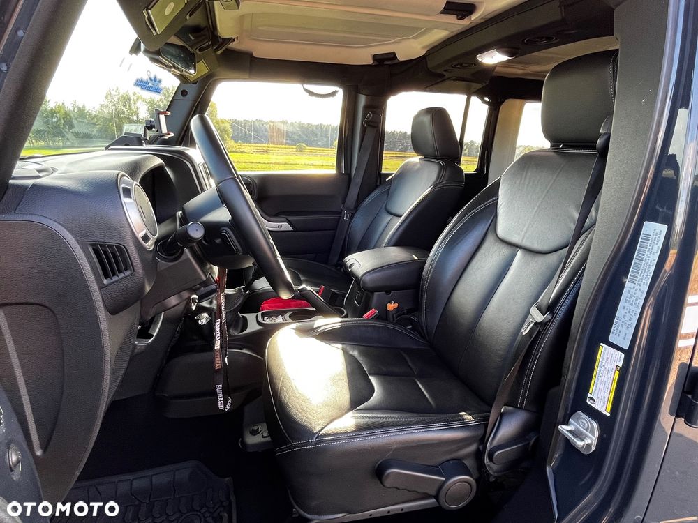 Jeep Wrangler - 10