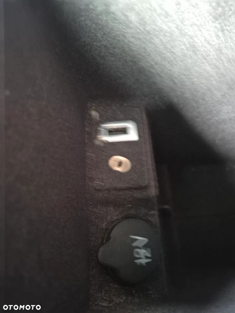 Ford S-Max 2.0 TDCi DPF Titanium - 25