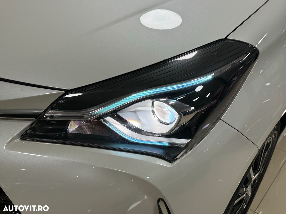 Toyota Yaris 1.5 VVT-i HSD Sol - 33