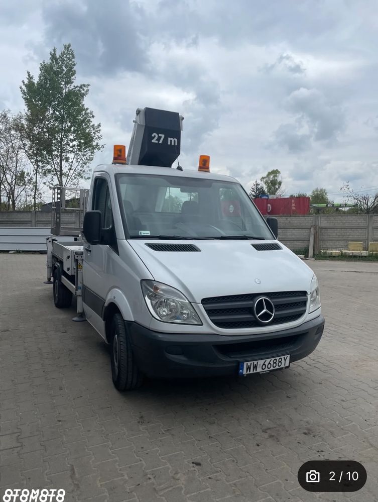 Mercedes-Benz Sprinter - 2