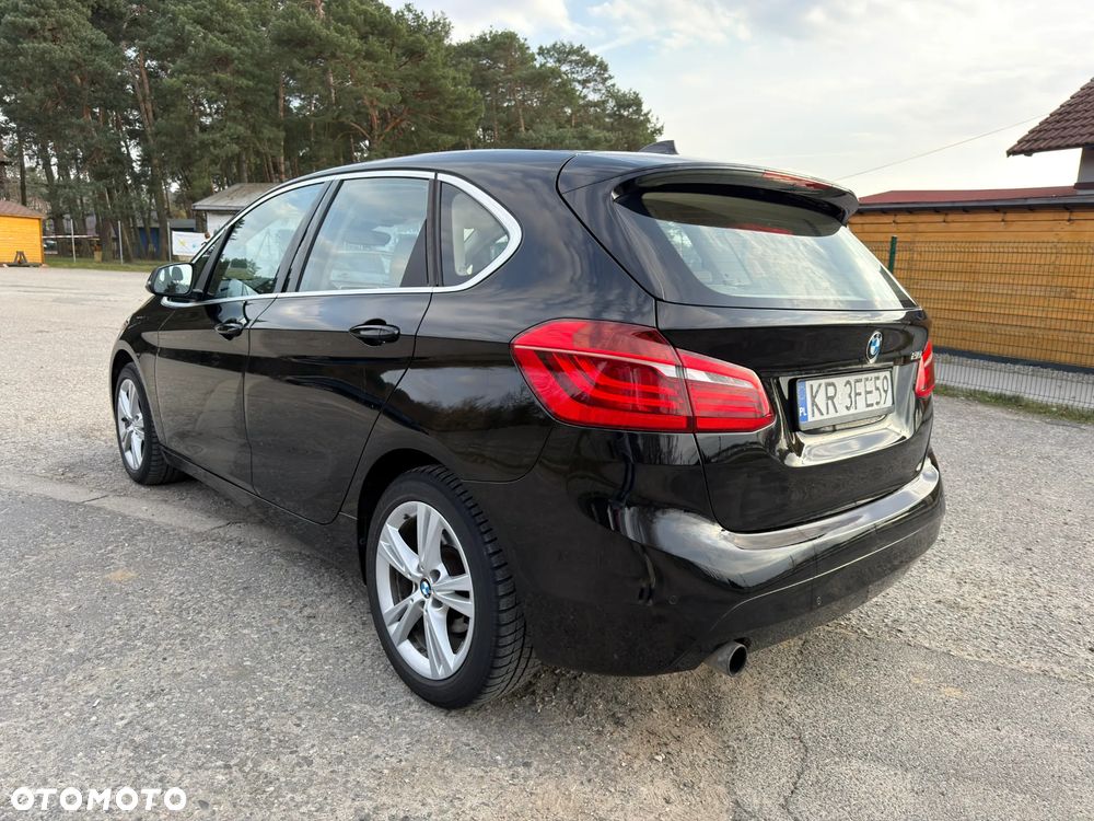 BMW Seria 2 218i - 5