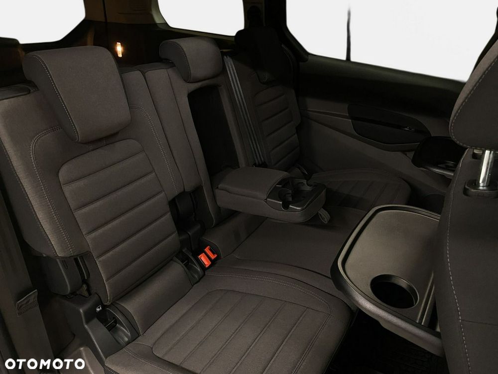 Ford Tourneo Connect Grand - 17