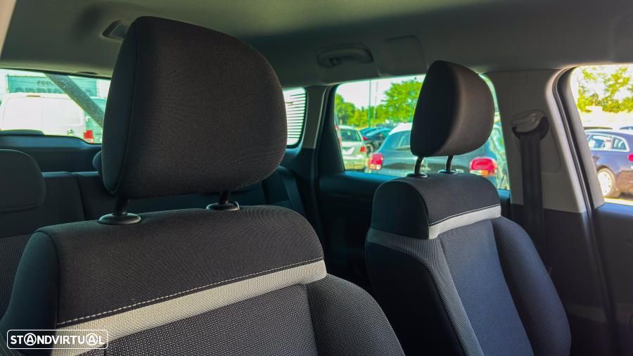 Citroën C3 1.2 PureTech Shine - 34