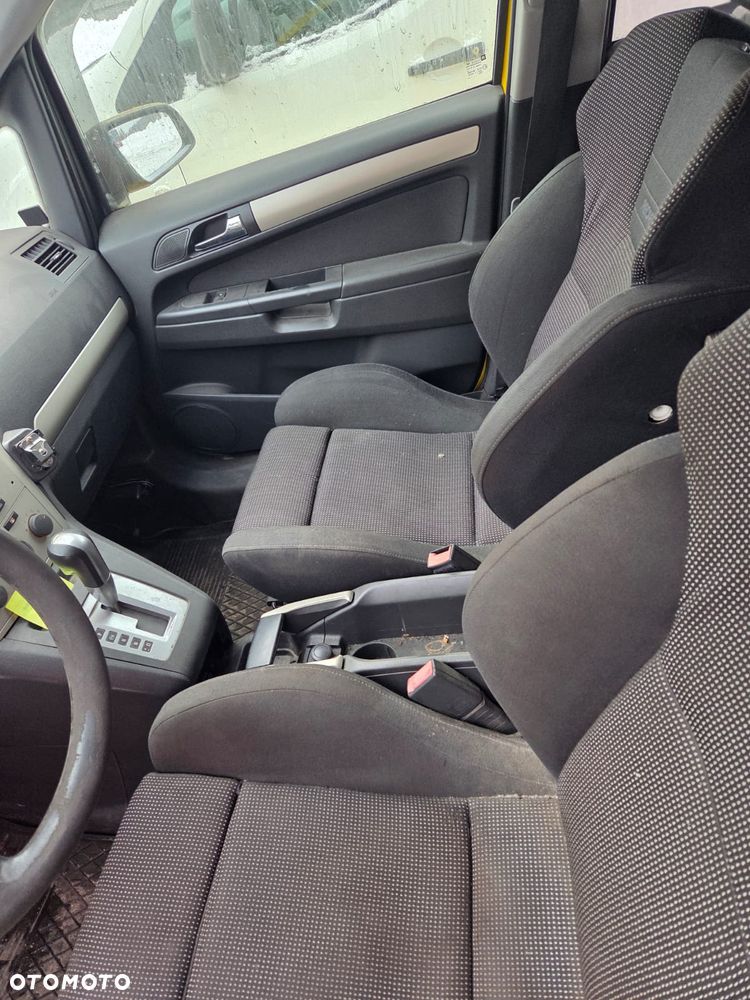 Opel Zafira pomoc drogowa, ADAC, auto serwisowe dla mechanika, hak - 6