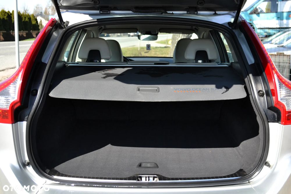 Volvo XC 60 D3 Geartronic Ocean Race - 12